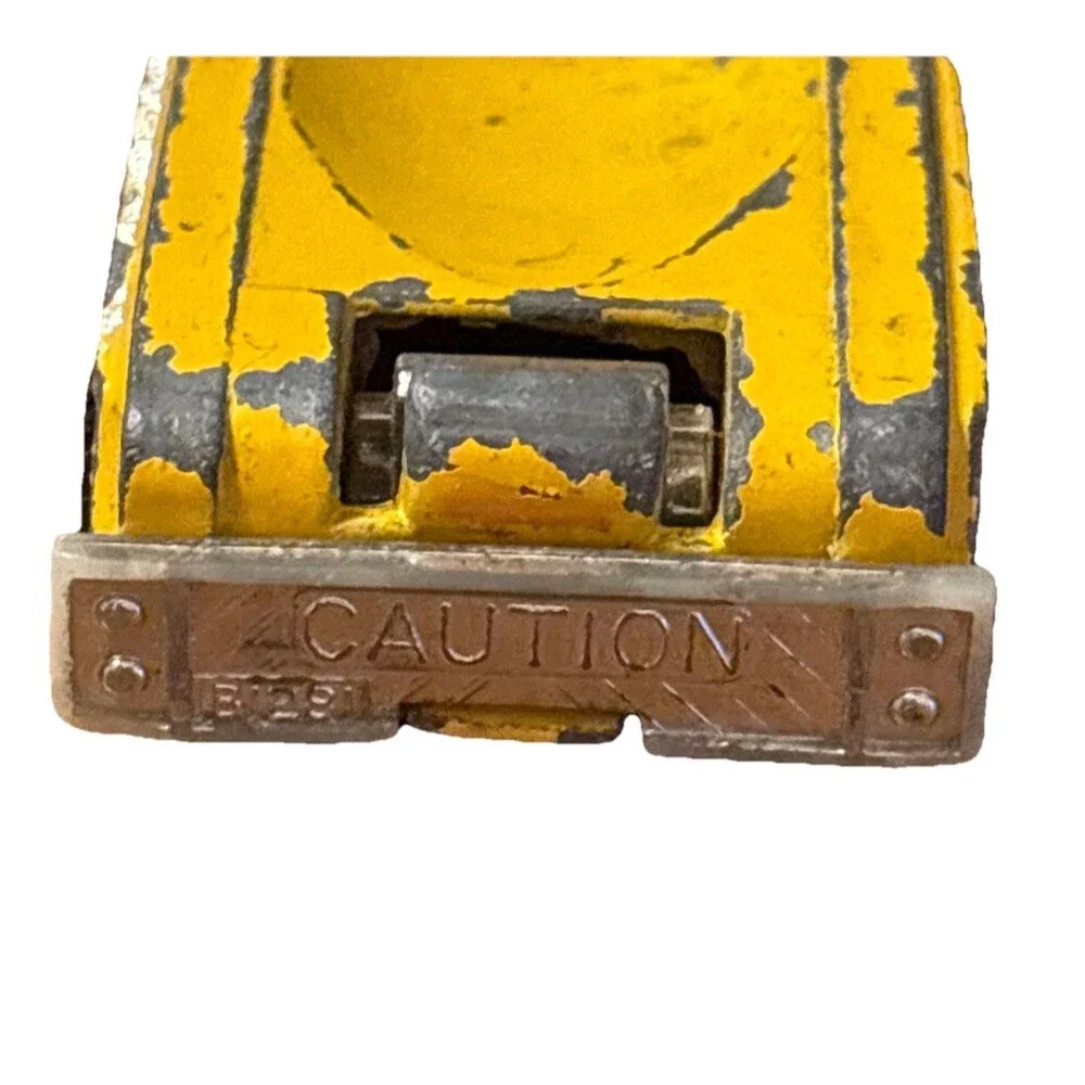 Vtg 1981 Matchbox Peterbilt Pace Cement Mixer Truck Yellow Fair Broken See Pics